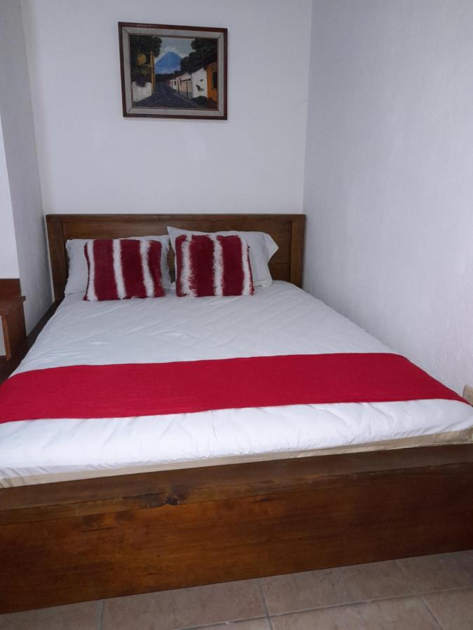 Hostal Blood Moon Río Dulce Exterior foto