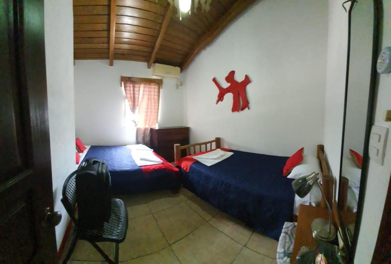 Hostal Blood Moon Río Dulce Exterior foto