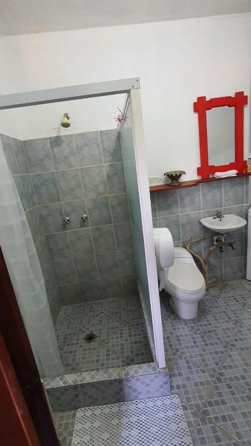 Hostal Blood Moon Río Dulce Exterior foto
